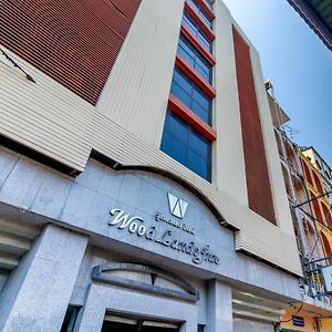Woodlands Inn Hotel